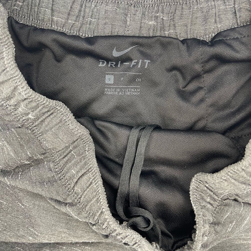 Nike Dri-FIT Running Shorts Women Small Gray Athletic Lined Gym Active - Picture 2 of 8